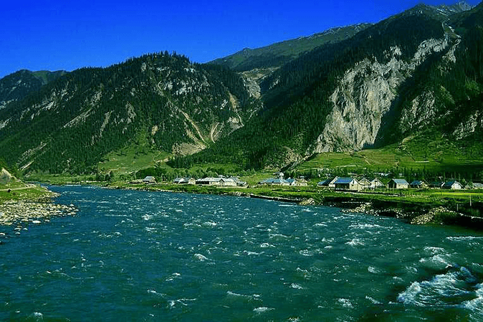 The Kishanganga rapids beside a Gurez village